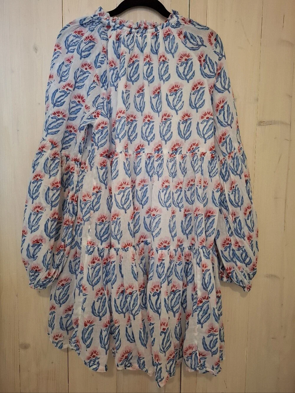 Oliphant balloon sleeve